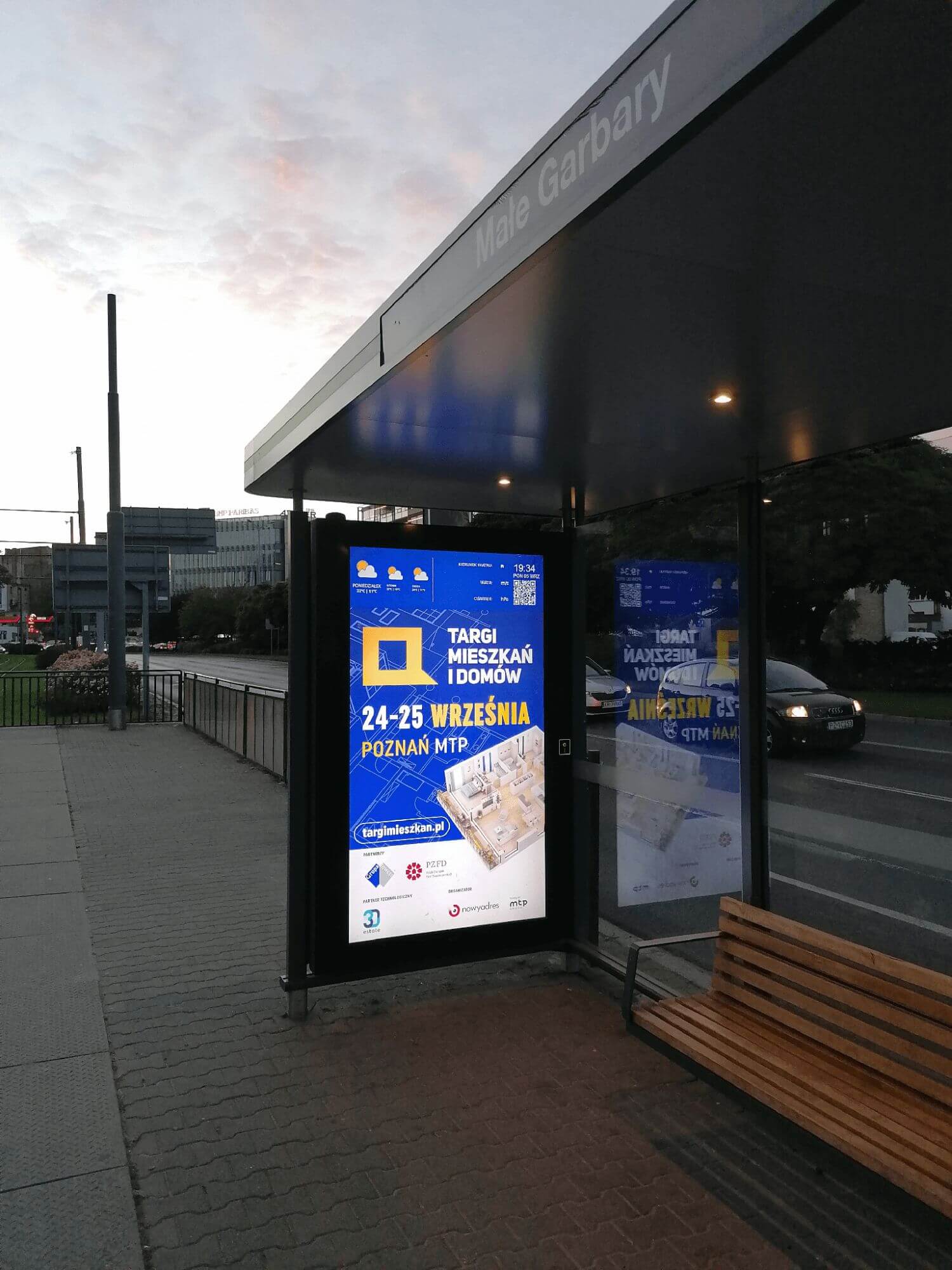 Bus WiFi Media